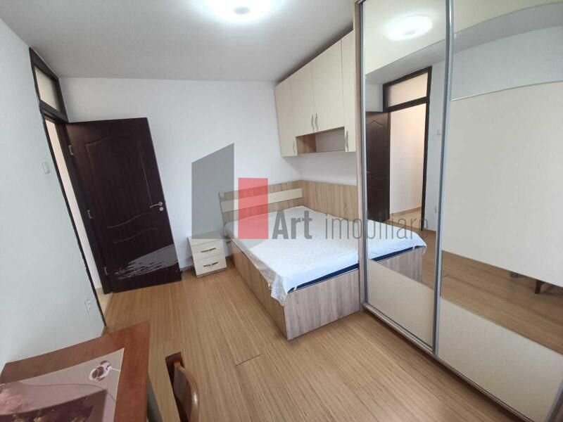 Tineretului, metrou, apartament minunat 3 camere, centrala, zona verde
